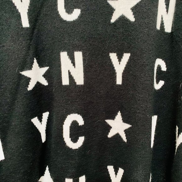 NEW YORK & COMPANY SIGNATURE LOGO TURTLENECK SWEATER TOP - Picture 2 of 6